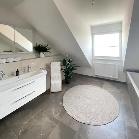 Apartamento Feinzeit Spacy Tracy - Komfortabel, Ruhig, Frei Parken!